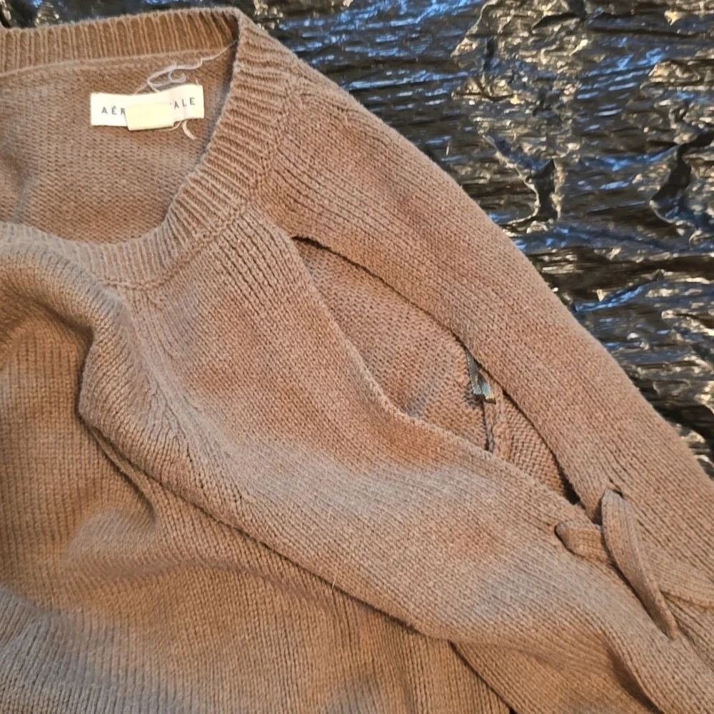 Brown Cable Knit Women's Sweater - Picture 4 of 4